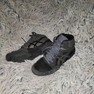 Asics Kids Black and Gray Sneakers